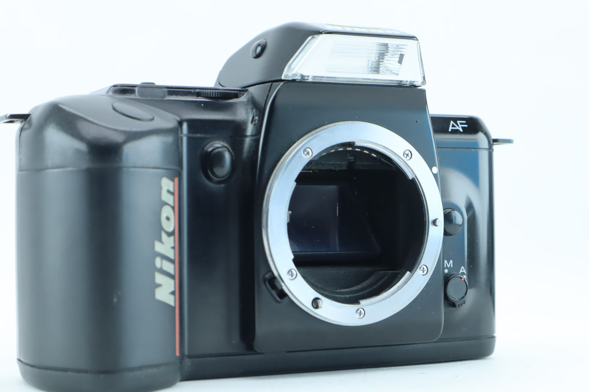 Nikon F-401