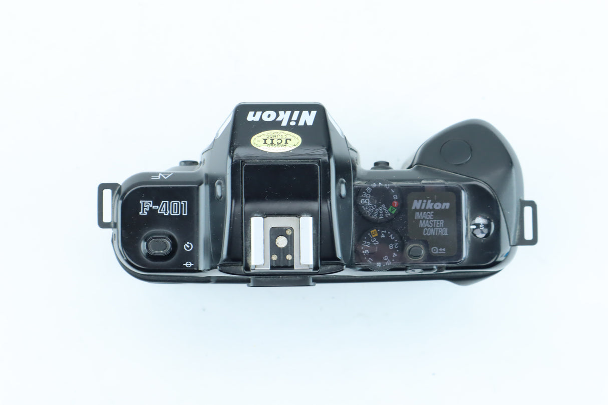 Nikon F-401