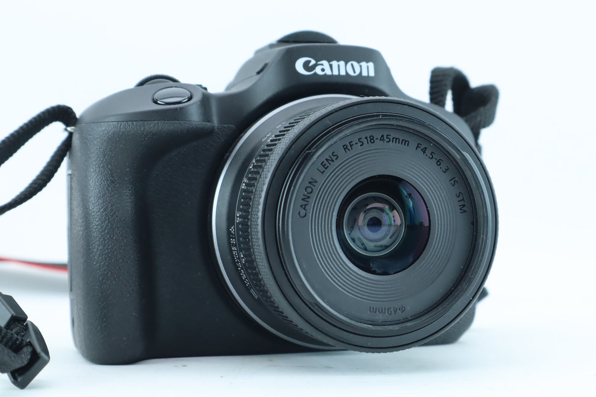 Canon EOS R100 with RF-S 18-45mm f/4.5-6.3 IS STM
