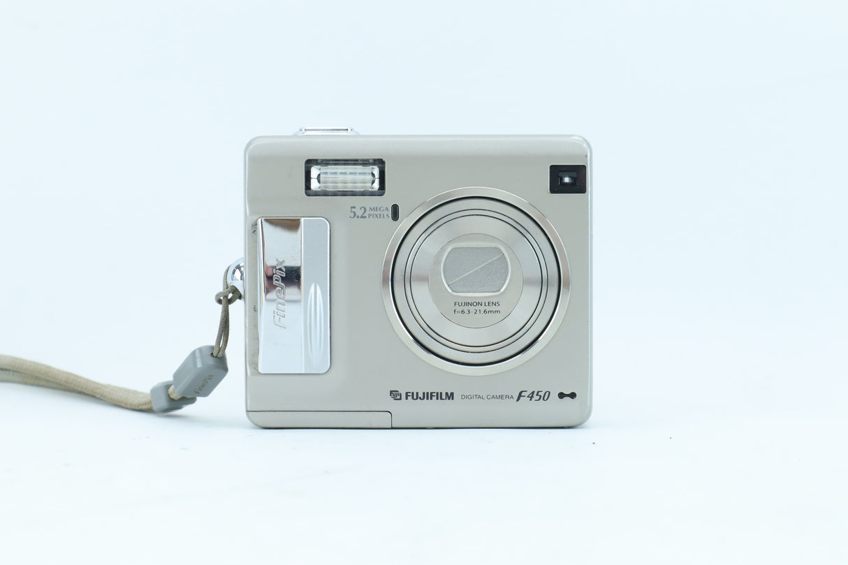Fujifilm FinePix F450 | S/N: 4GL09158