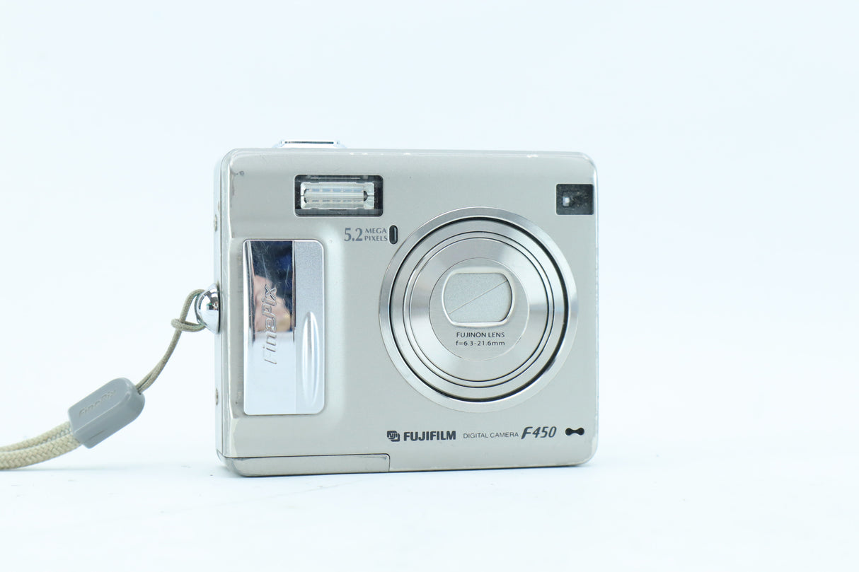 Fujifilm FinePix F450 | S/N: 4GL09158