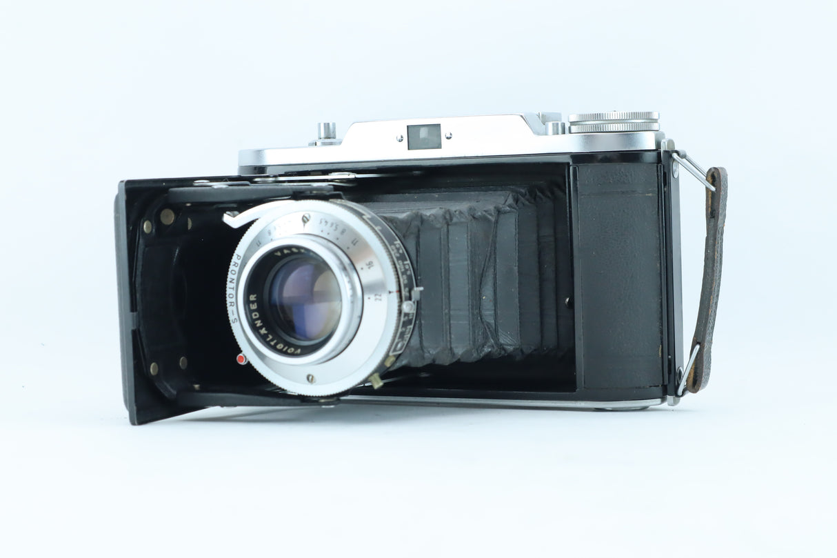 Voigtländer Bessa I (Vaskar 105mm f/4.5)