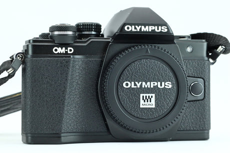 Conjunto Olympus OM-D E-M10 Mark II