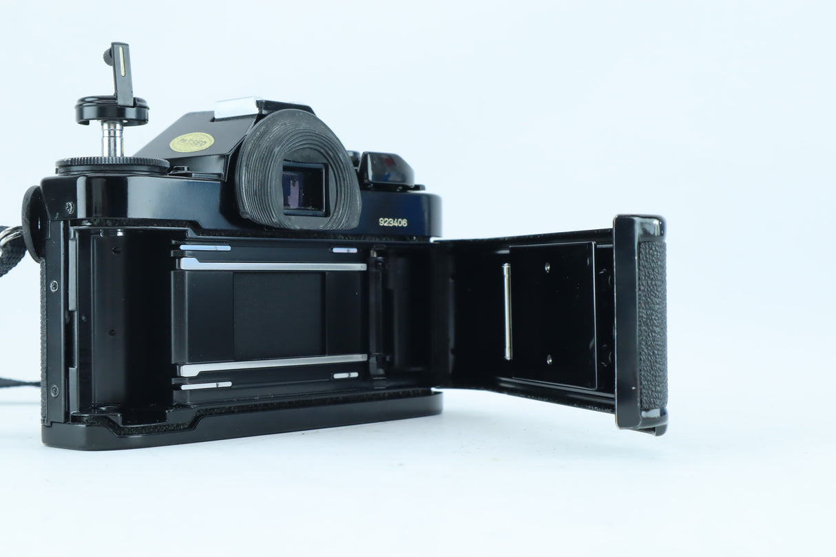 Canon A-1 | S/N: 923406