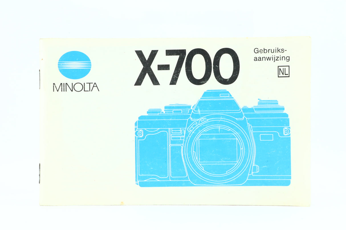 Minolta X-700 + MD 35-70mm 3,5