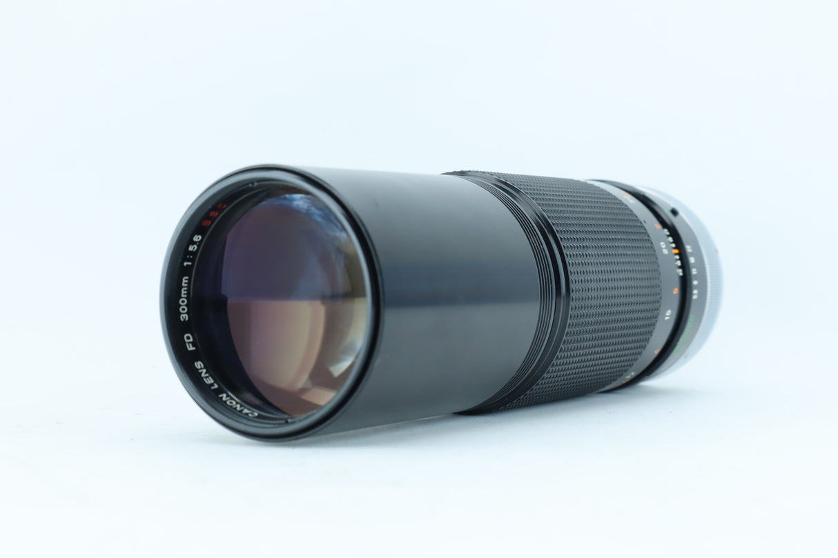 Canon FD 300mm f/5.6 S.S.C. | S/N: 27241