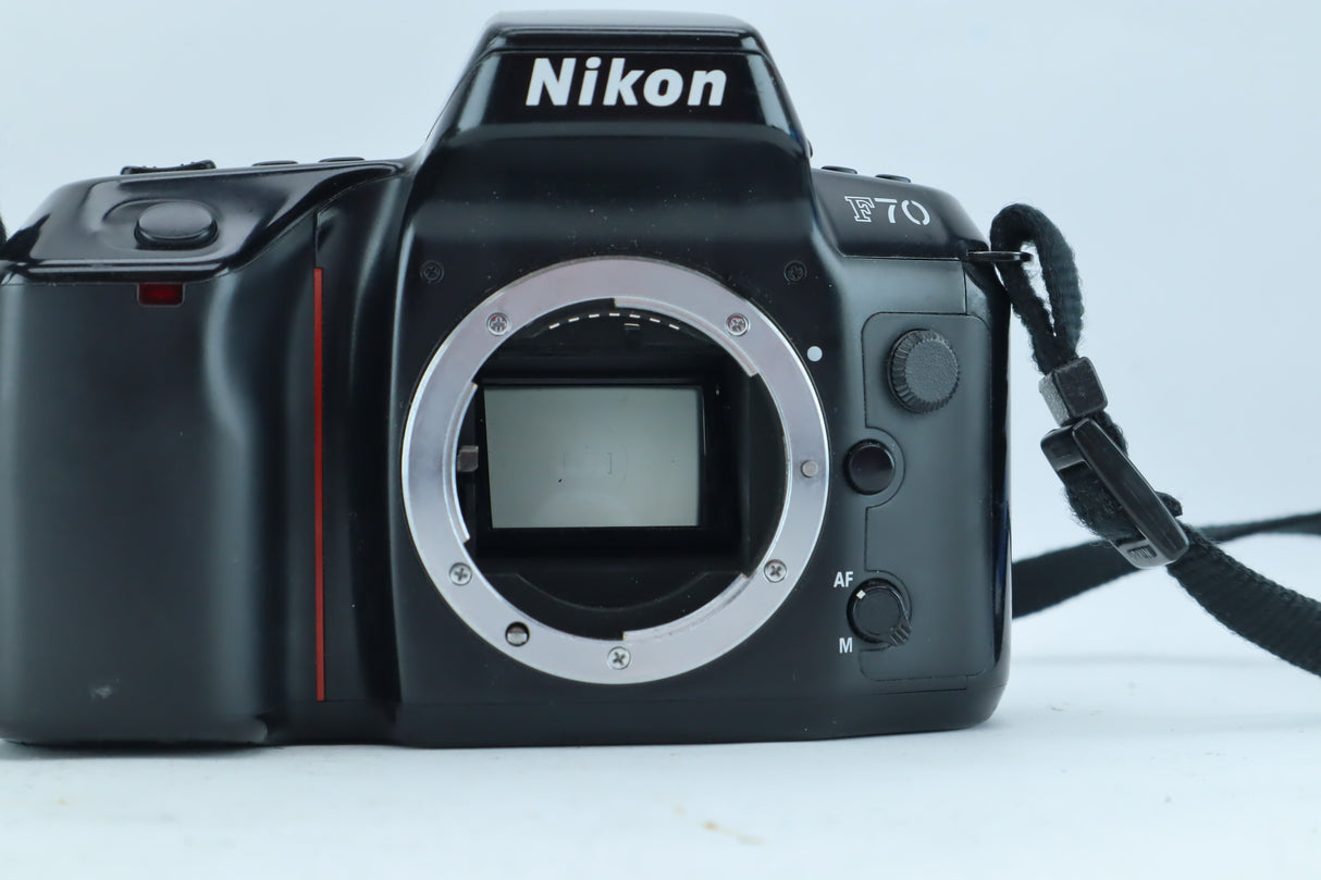 Nikon F70