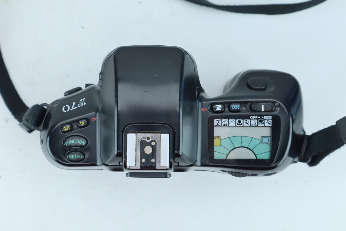 Nikon F70