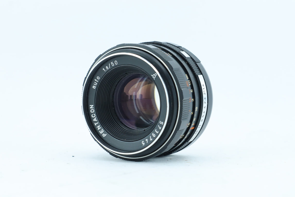 Pentacon Auto 50mm f/1.8 | S/N: 5739745