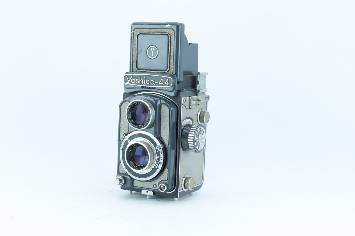 Yashica 44 | S/N: 5040199