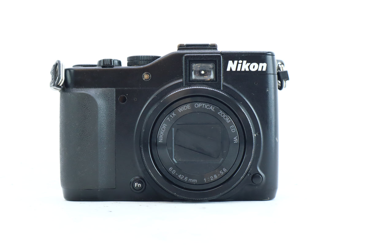 Nikon Coolpix P7000