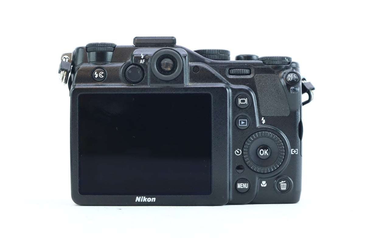 Nikon Coolpix P7000
