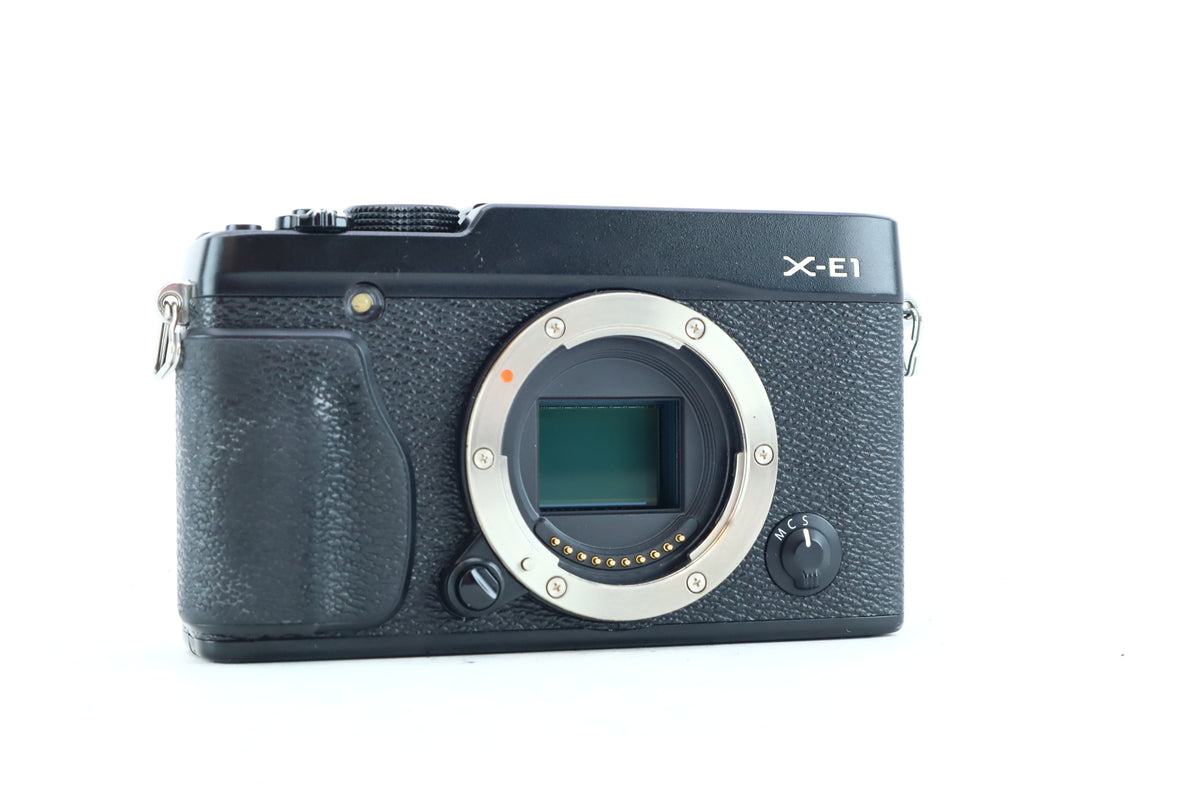 Fujifilm X-E1 Mirrorless Camera