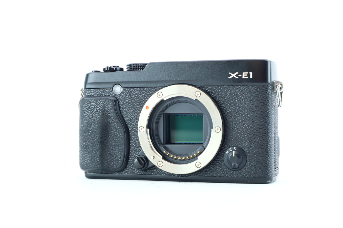 Fujifilm X-E1 Mirrorless Camera