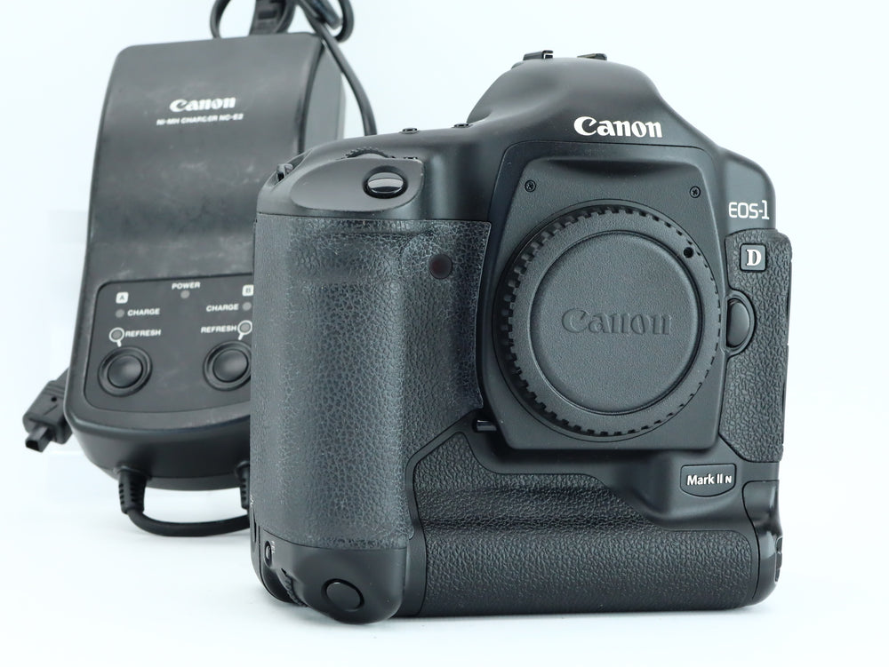 Canon EOS-1Ds Mark II : Avis 2026 & Achat Occasion Canon EOS-1Ds Mark II : Avis 2026 & Achat Occasion