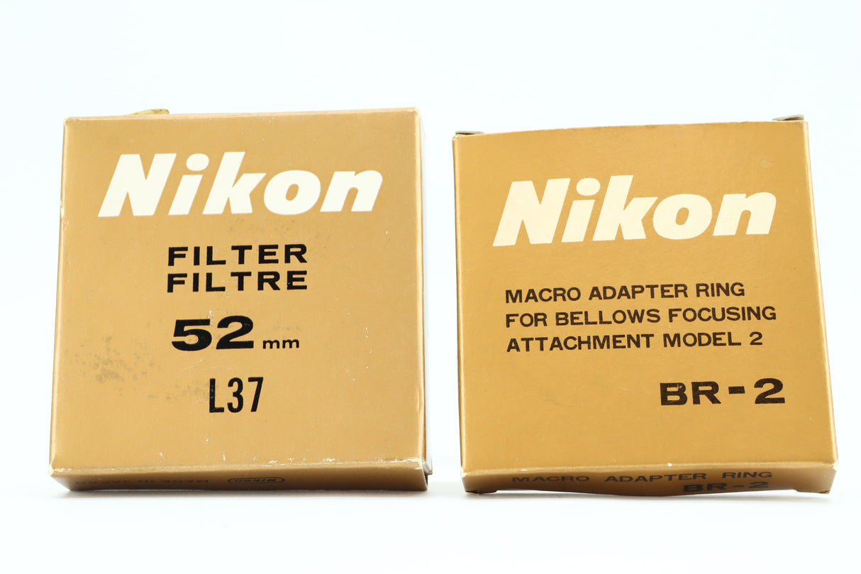 Nikon FE + 50mm 1,8 lens