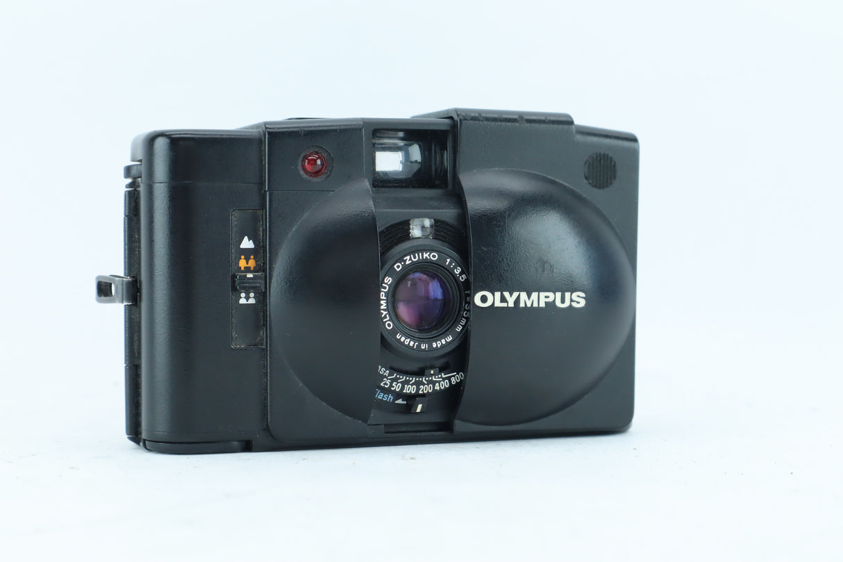 Olympus XA2| S/N: 5451006