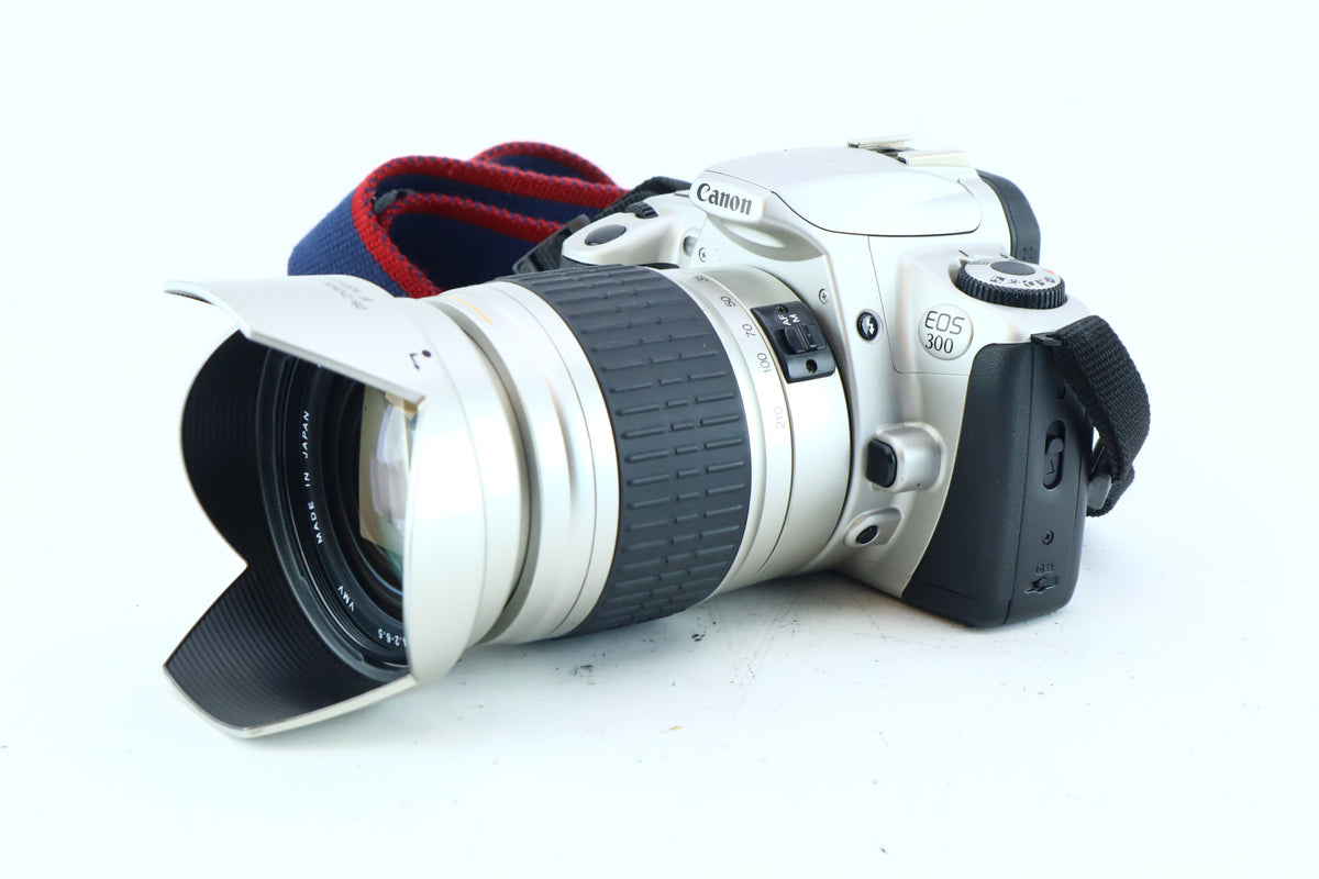 Canon EOS 300 35mm SLR Kit with Voigtländer 28-210mm f/4.2-6.5