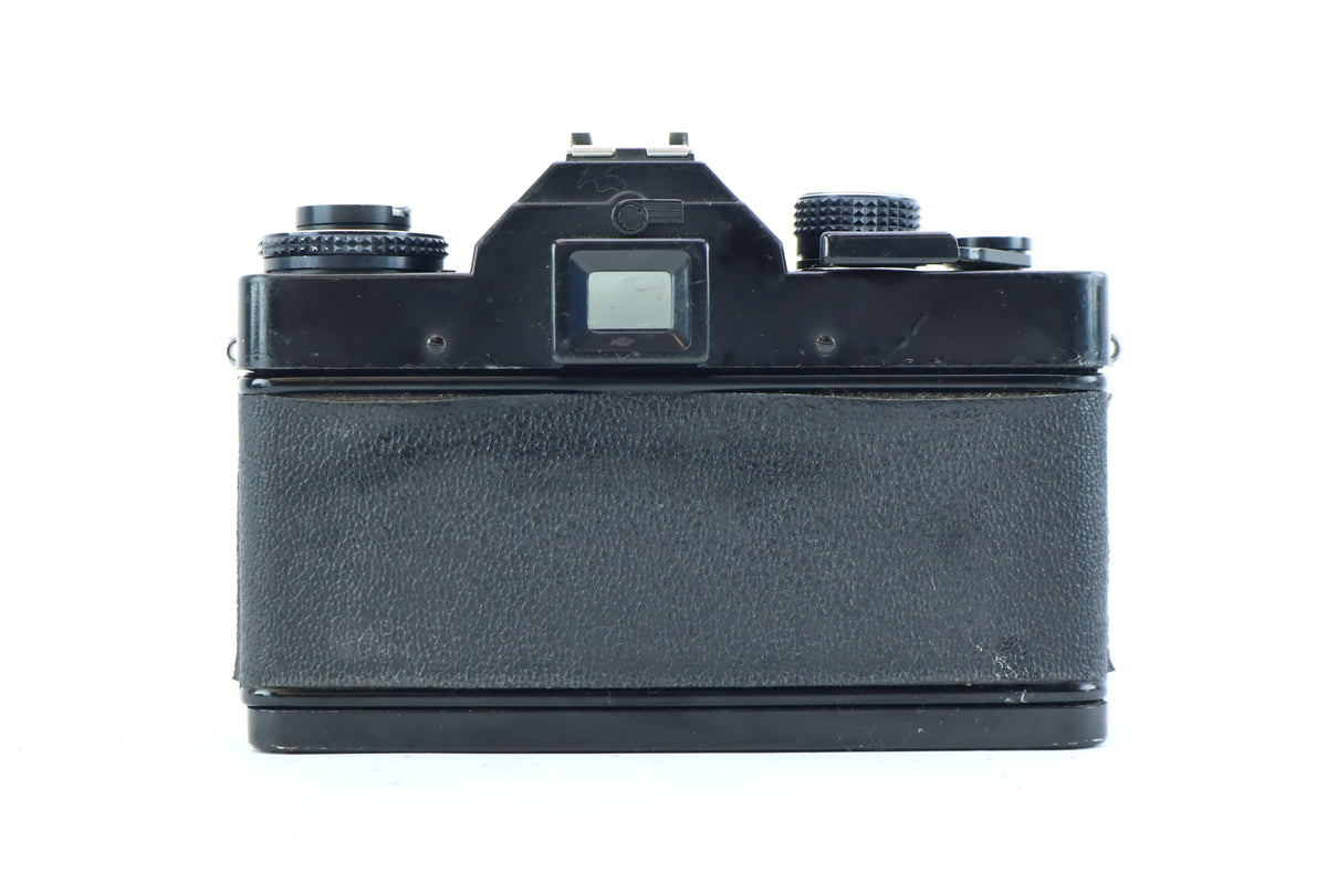 Praktica EE2 35mm SLR