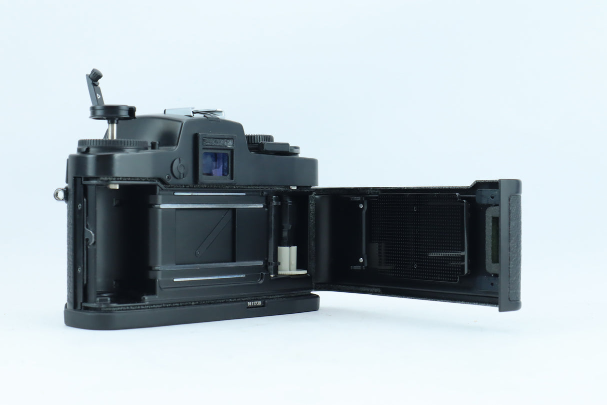 Leica R4 (Body Only) | S/N: 1611738