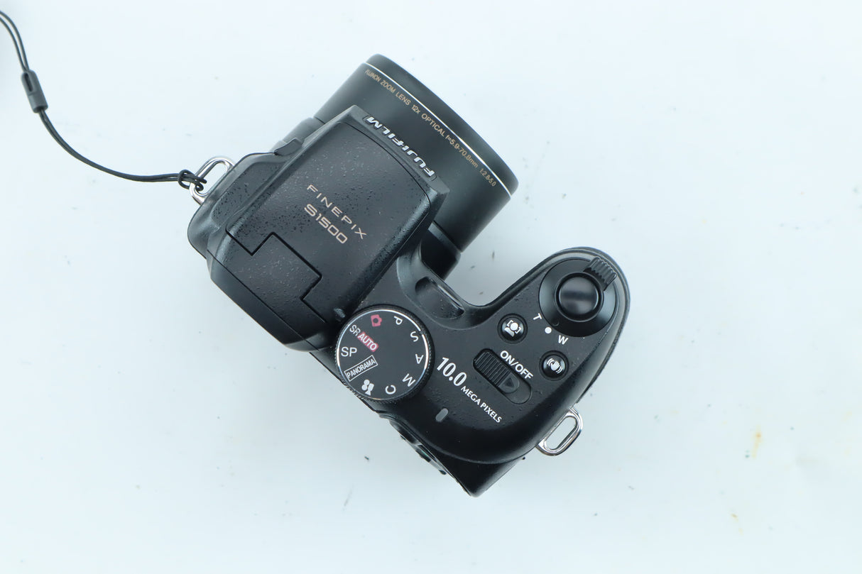 Fujifilm FinePix S1500 | S/N: 9WQ7295