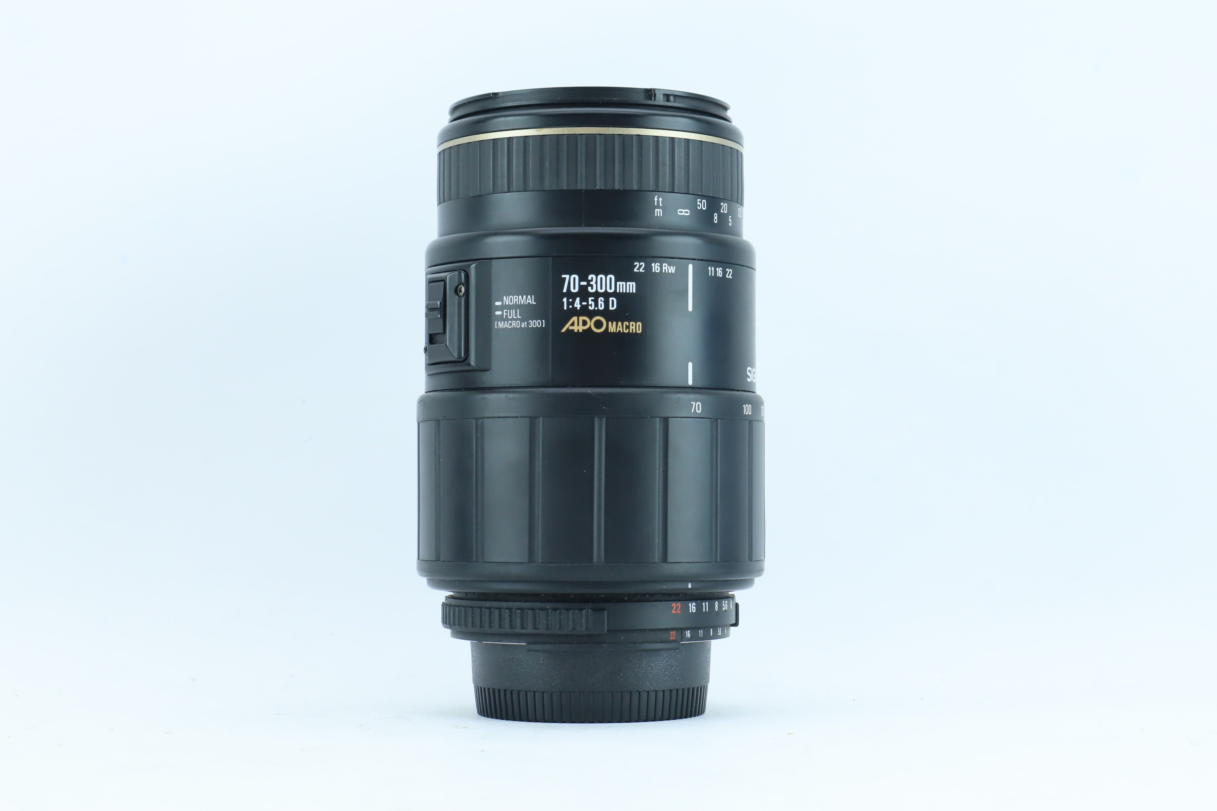 Sigma 70-300mm f/4-5.6 APO Macro | S/N: 4004399 – Hard to Find
