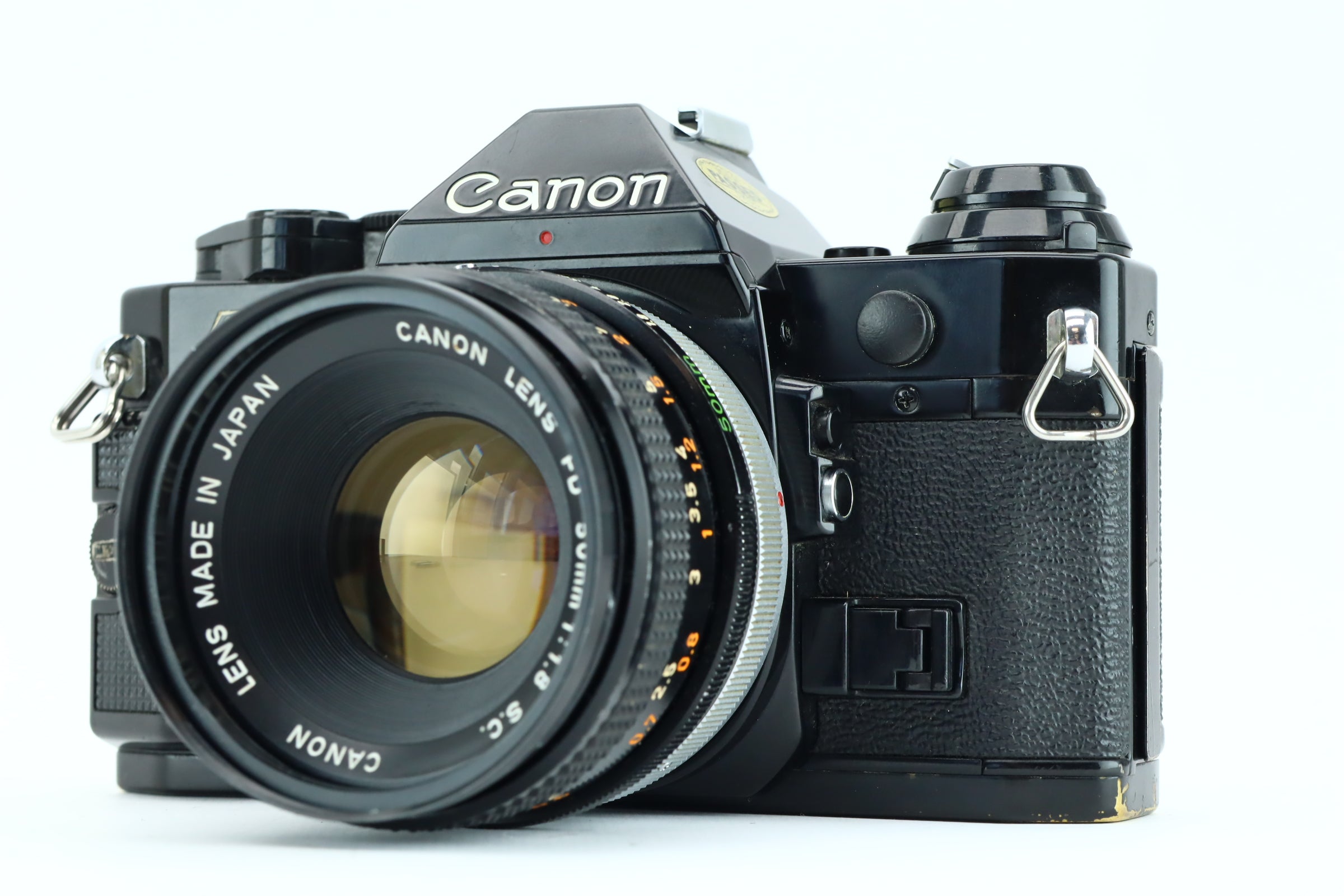 Canon AE-1 Program + FD 50mm 1,8 – Hard to Find Camera Store