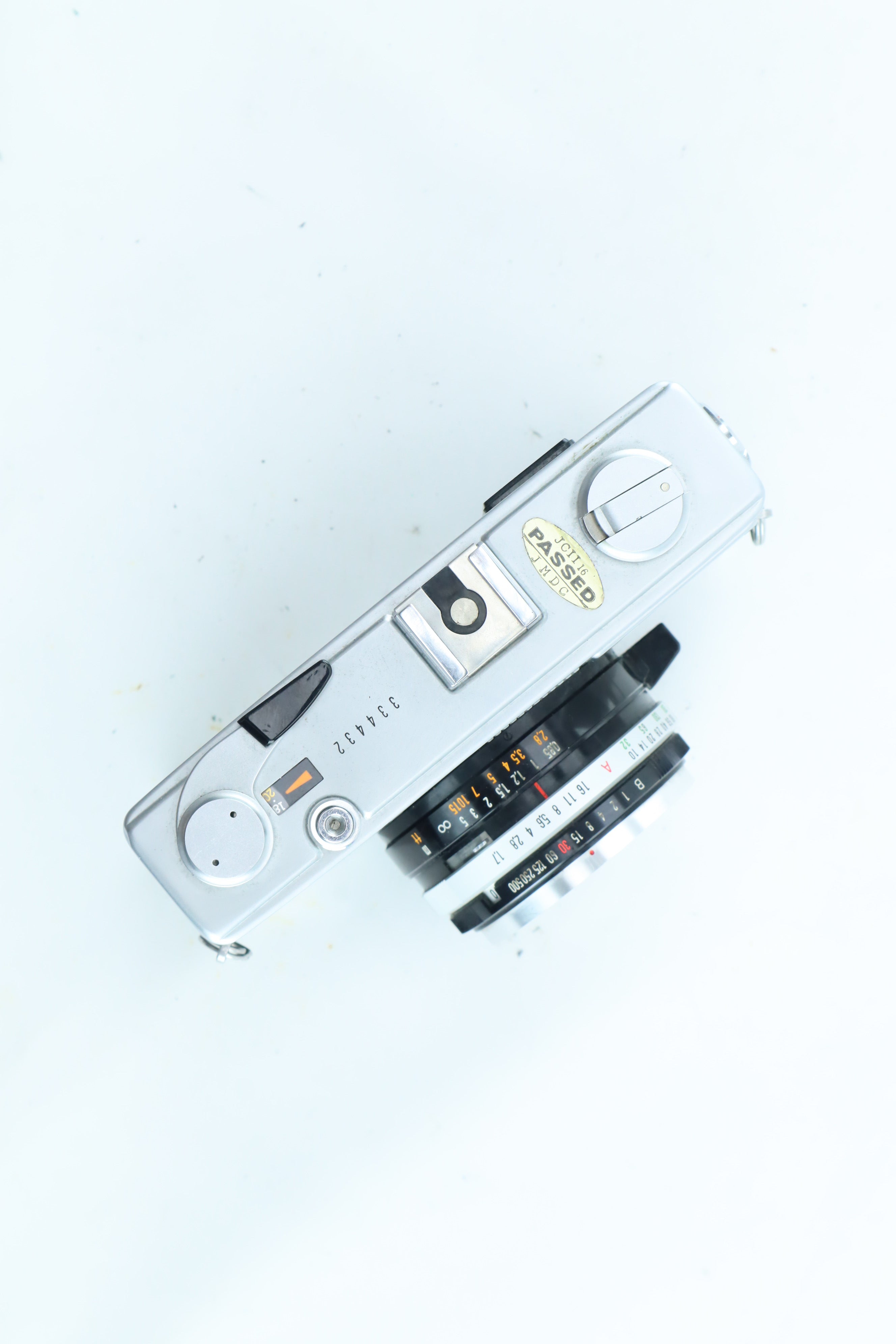 777581/OLYMPUS-35 SP G.ZUIKO 1:17 f＝42mm Olympus 35 SP with 42mm f/1.7 G. Zuiko | S/N: 334432 – Hard to