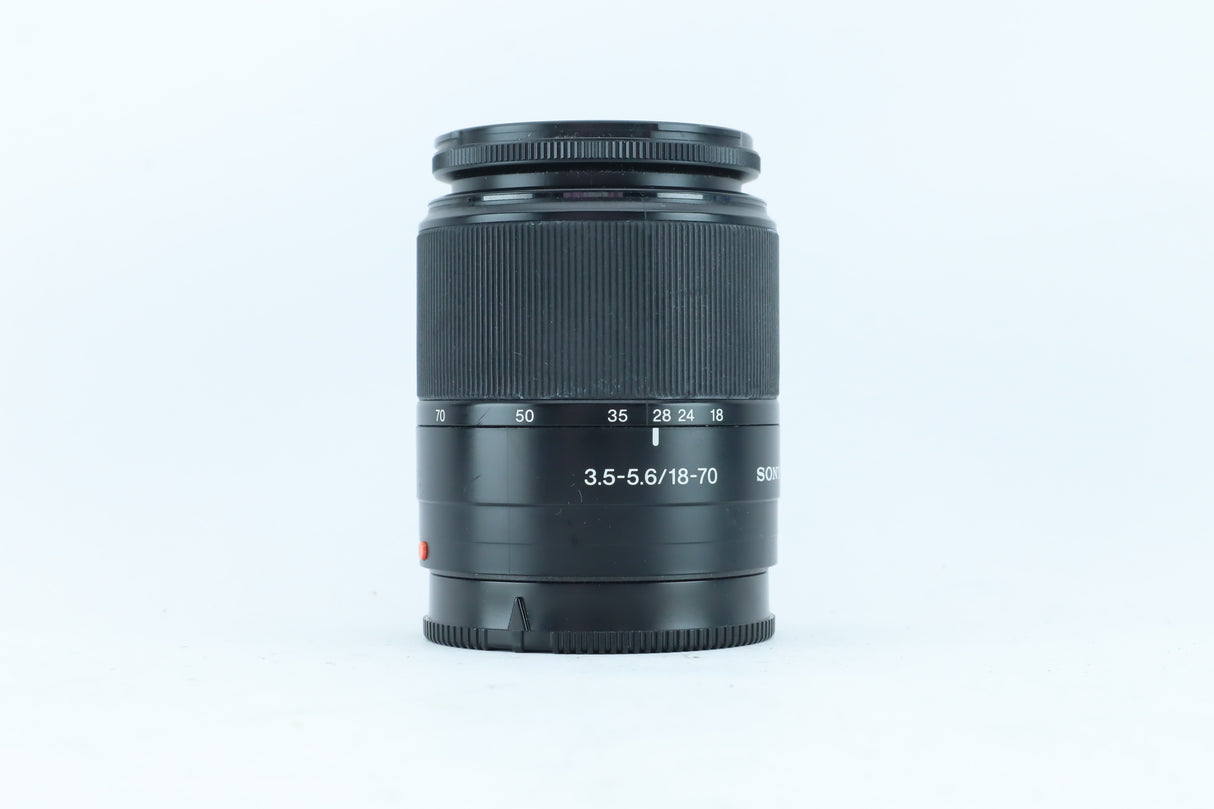 Sony DT 18-70mm f/3.5-5.6 Macro