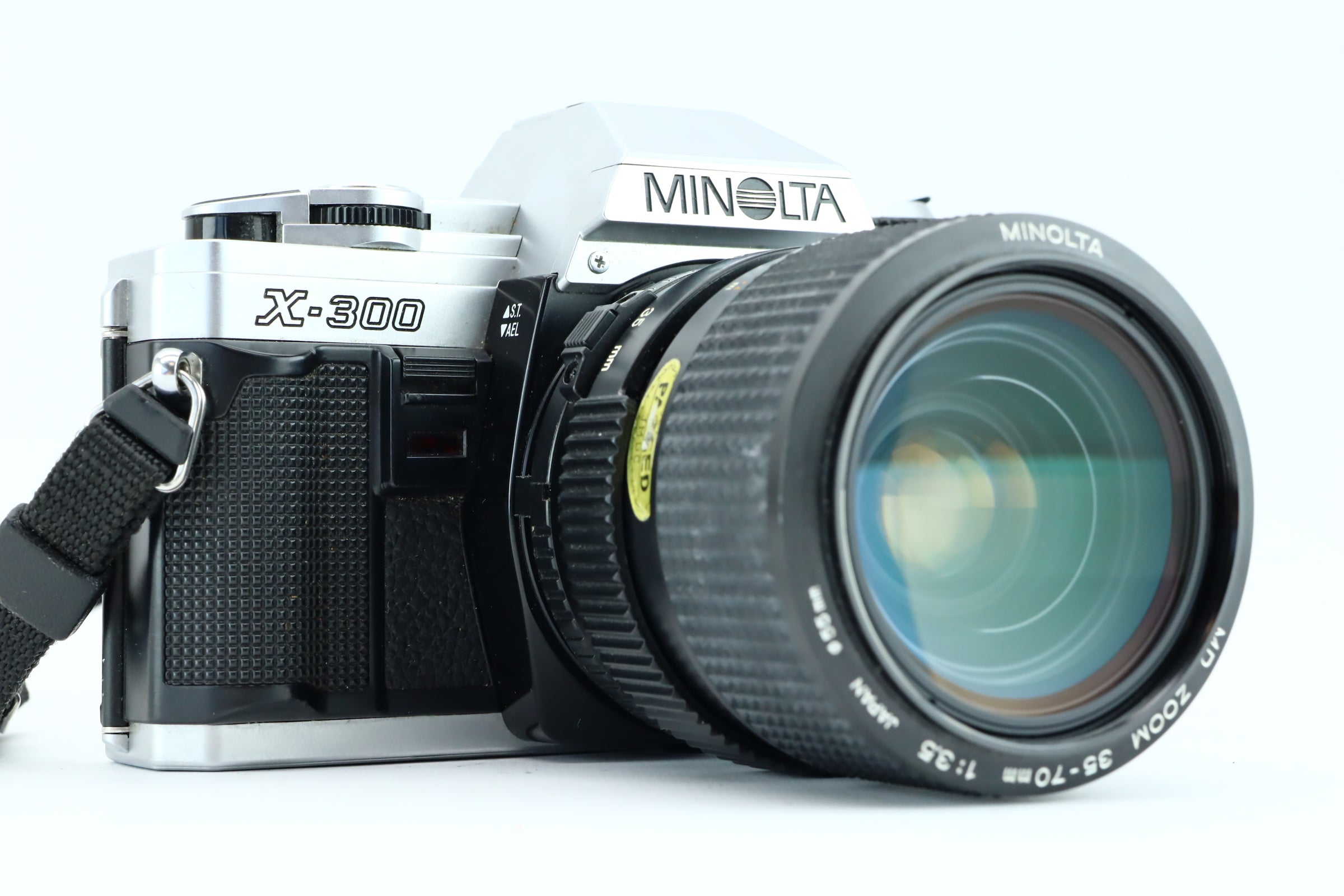 Minolta X-300 + MD 35-70mm 3,5 – Hard to Find Camera Store