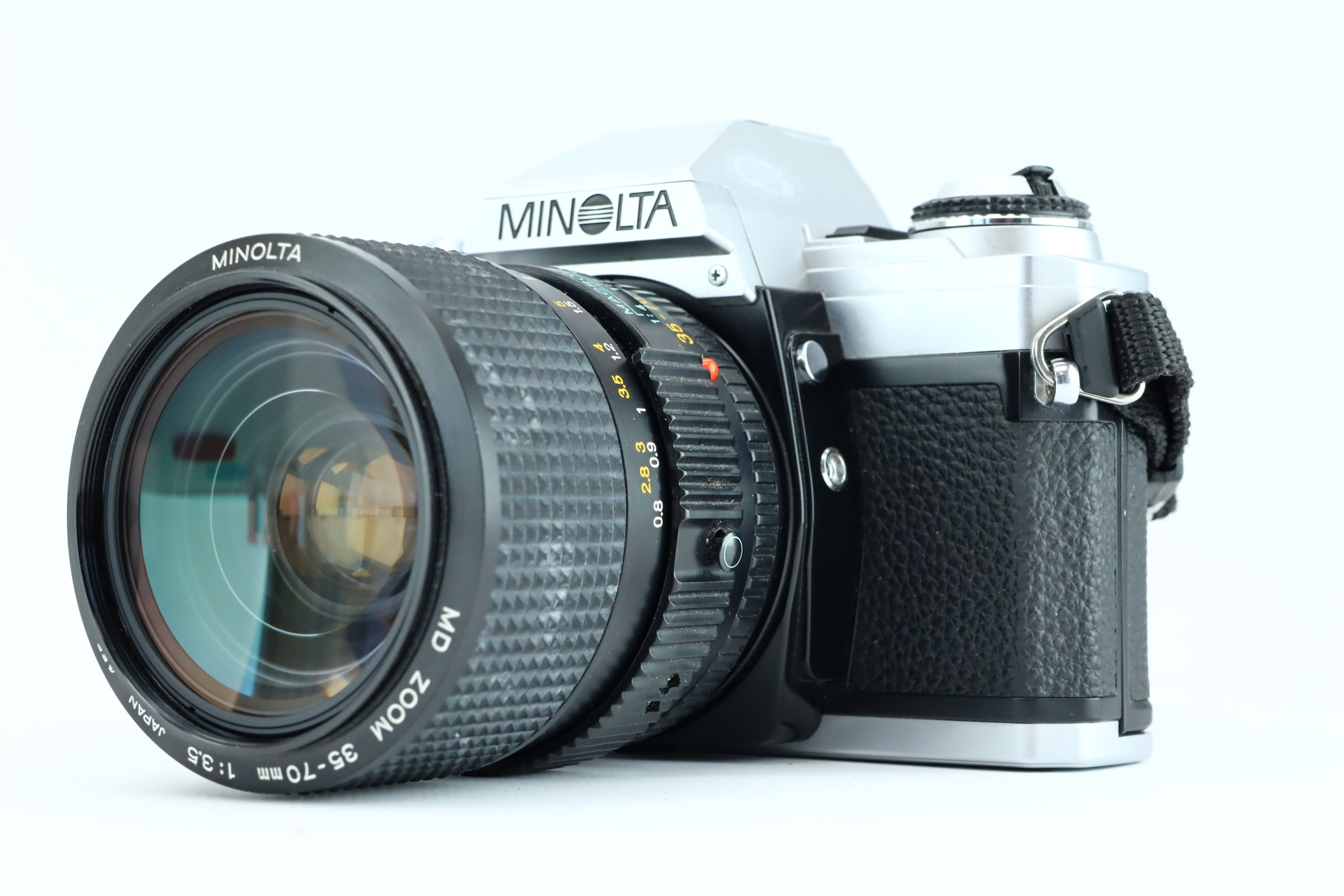 Minolta X-300 + MD 35-70mm 3,5 – Hard to Find Camera Store
