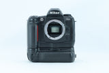 Nikon D100 (Body Only)