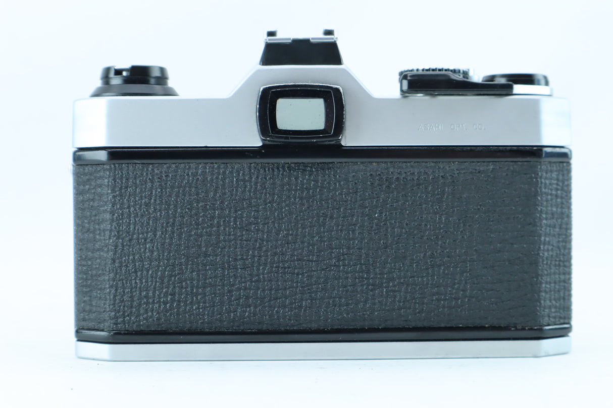 Asahi Pentax K1000 with 50mm f/1.7 Pentax-M