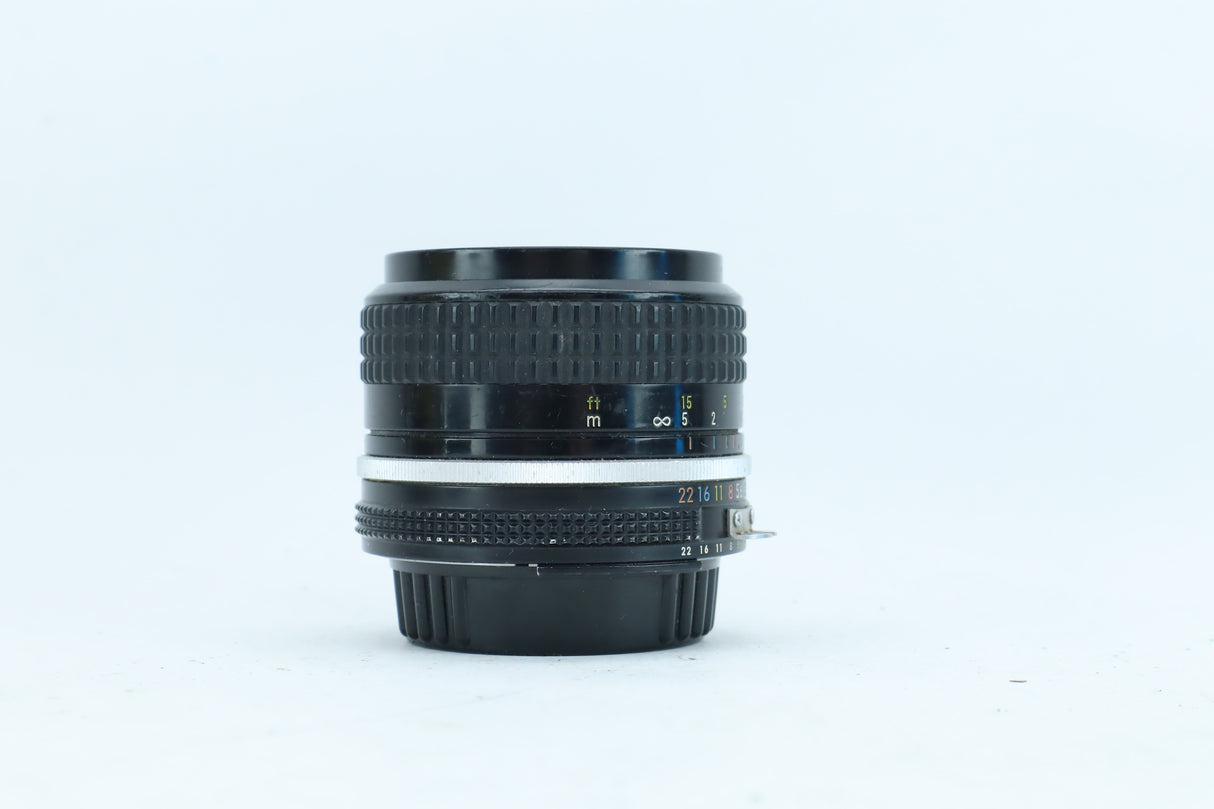 Nikon Nikkor 28mm f/3.5