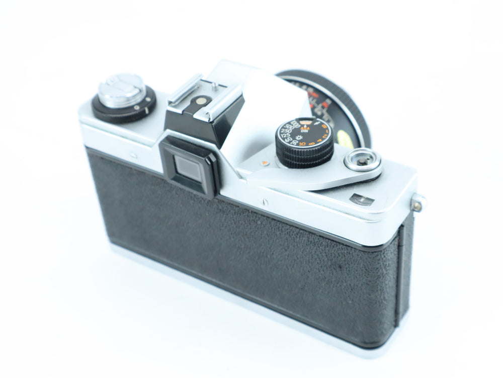 Praktica Llc Praktica 35mm Camera Praktica LLC Camera