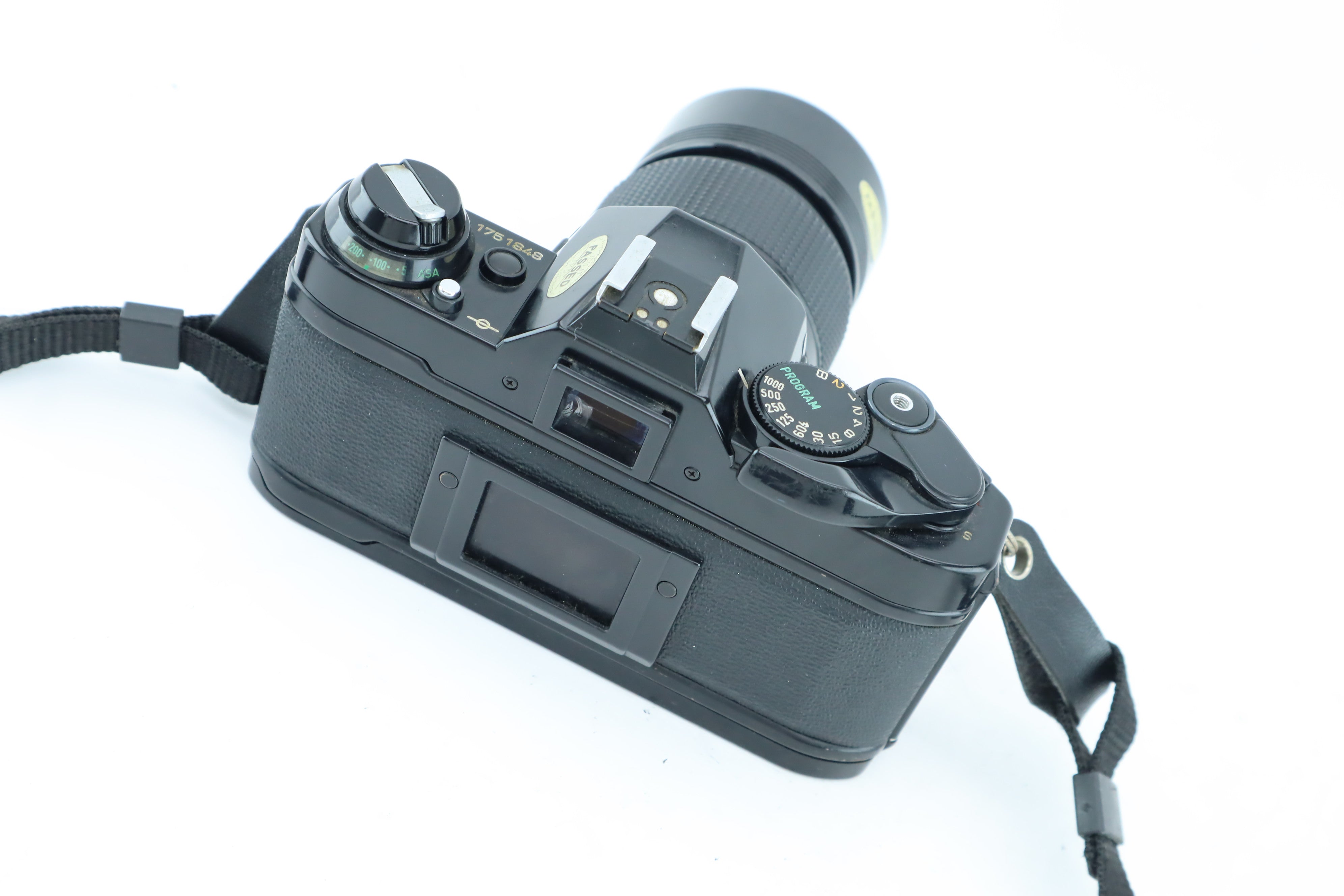Canon AE-1 Program with Canon lens FD 135mm 2,8 – Hard to Find
