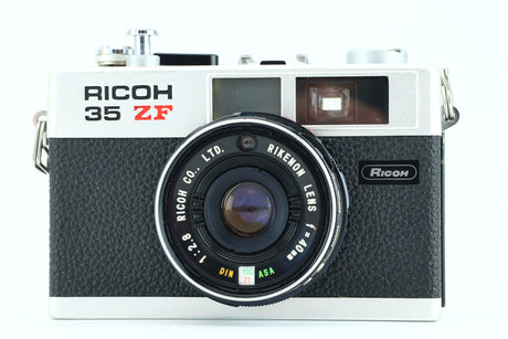 Ricoh 35ZF + 40mm 2,8