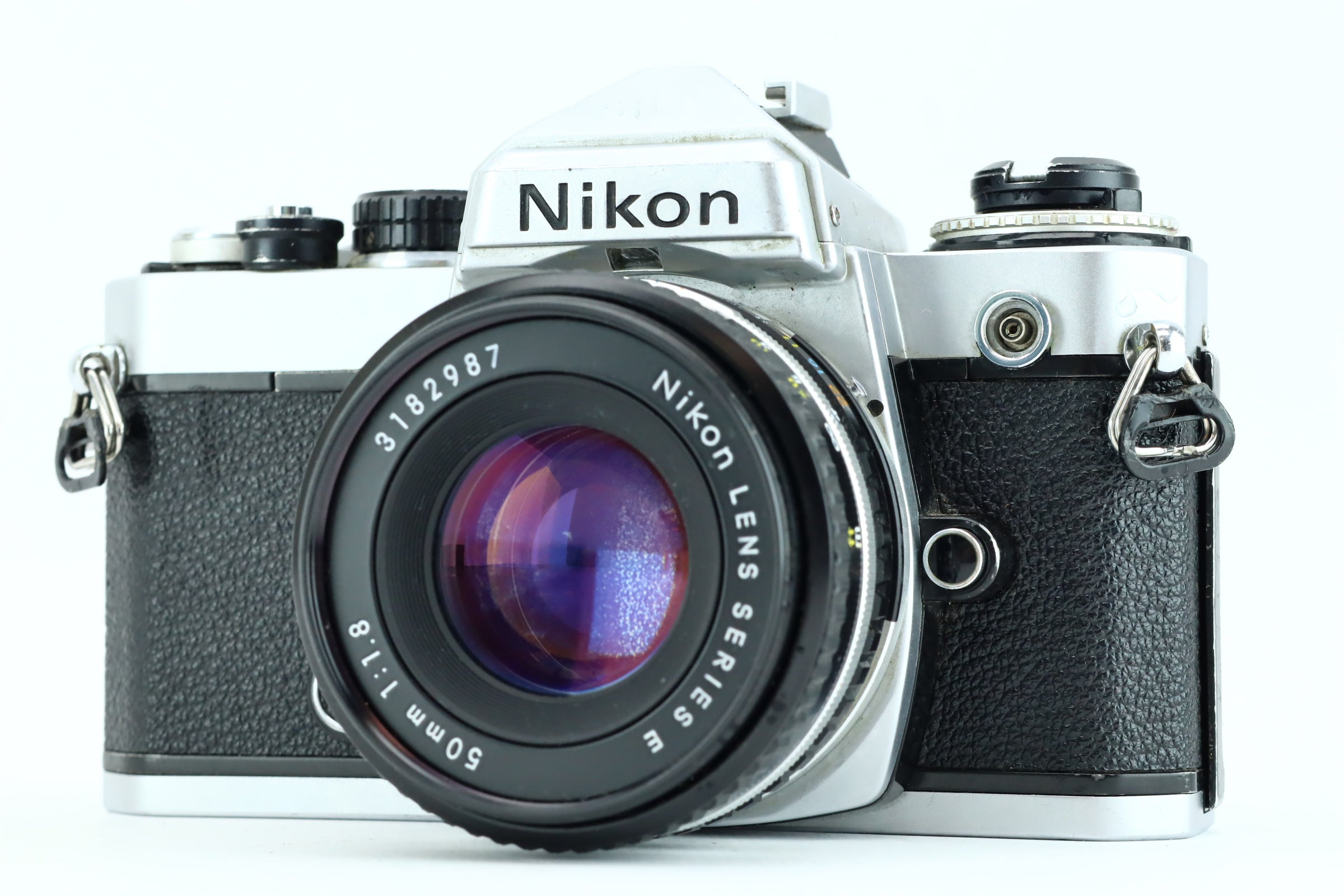 Nikon FE + Nikon 50mm 1,8 – Hard to Find Camera Store