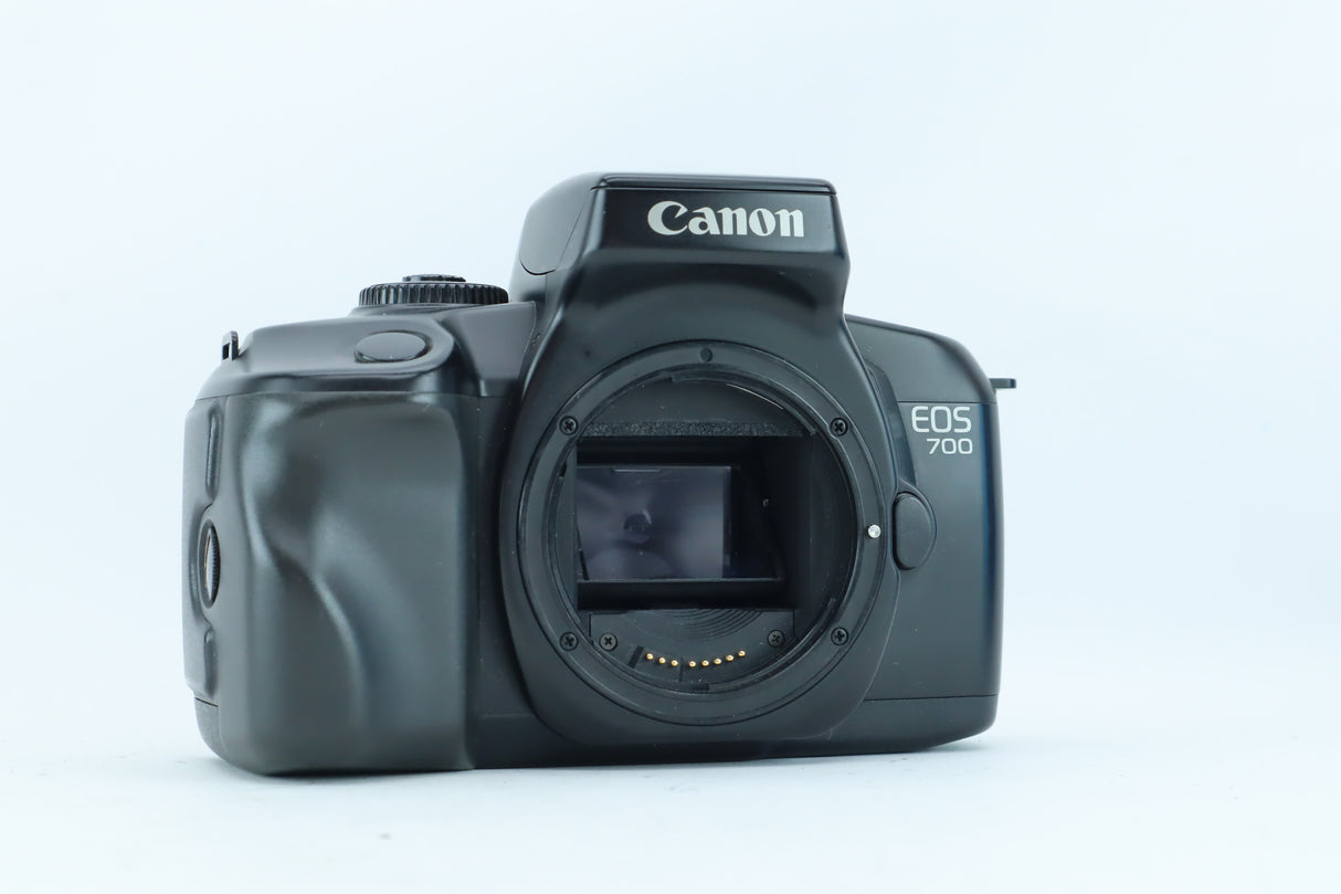 Canon EOS 700