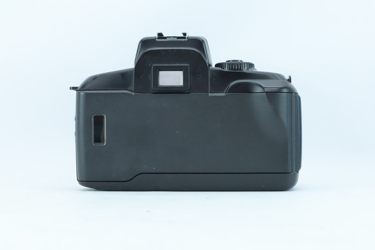 Canon EOS 700