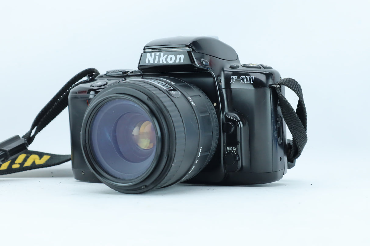 Nikon F-601 with Sigma AF Macro 50mm f/2.8