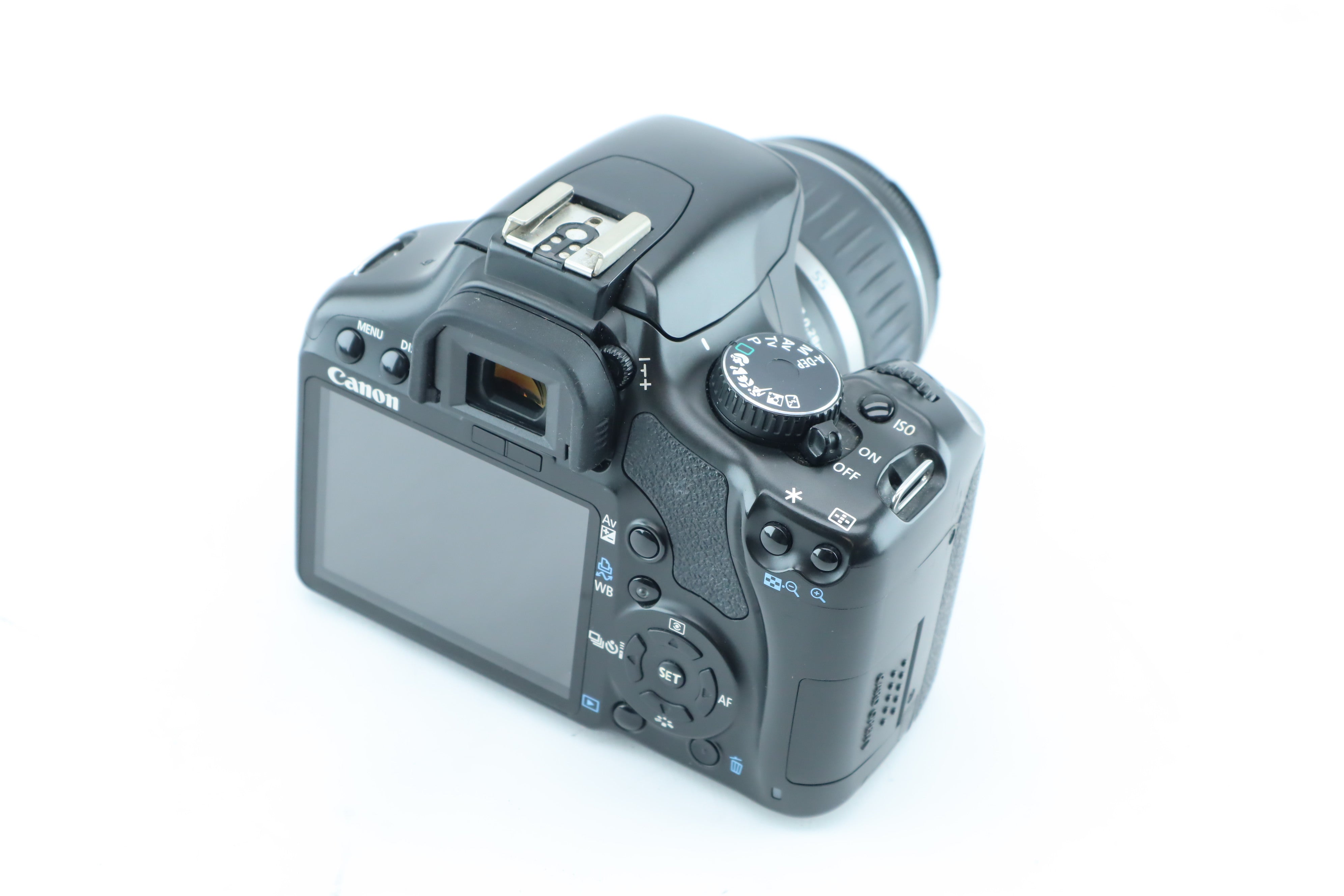 Canon EOS 450D with Canon zoom lens EF-S 18-55mm 1:3.5-5.6 – Hard