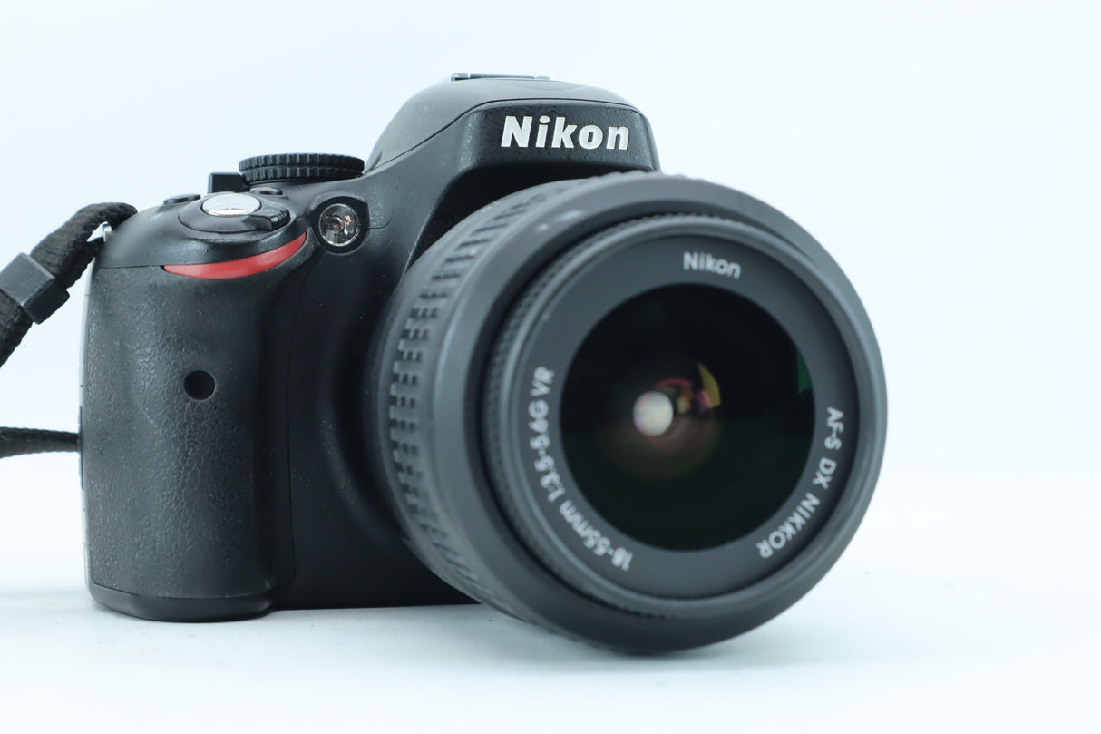 Nikon D5100 Kit with AF-S DX Nikkor 18-55mm f/3.5-5.6G