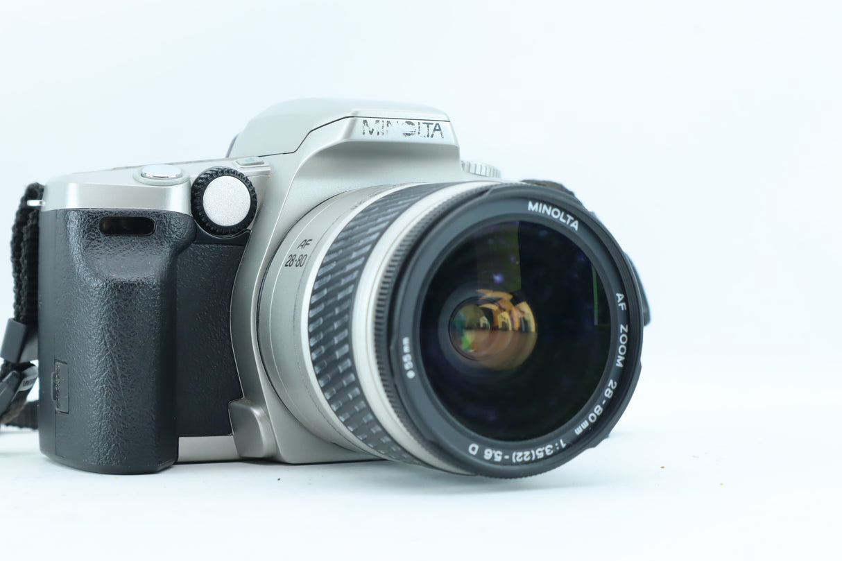 Minolta Dynax 4 35mm SLR