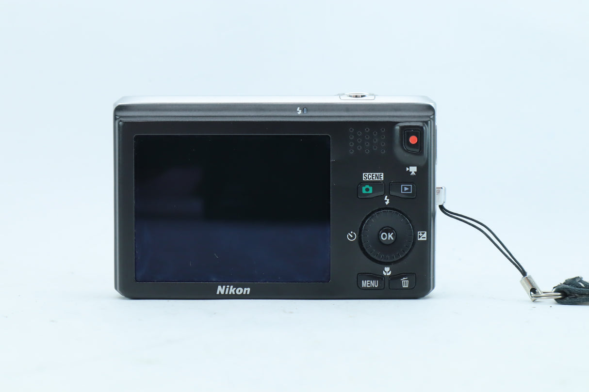 Nikon Coolpix S6300