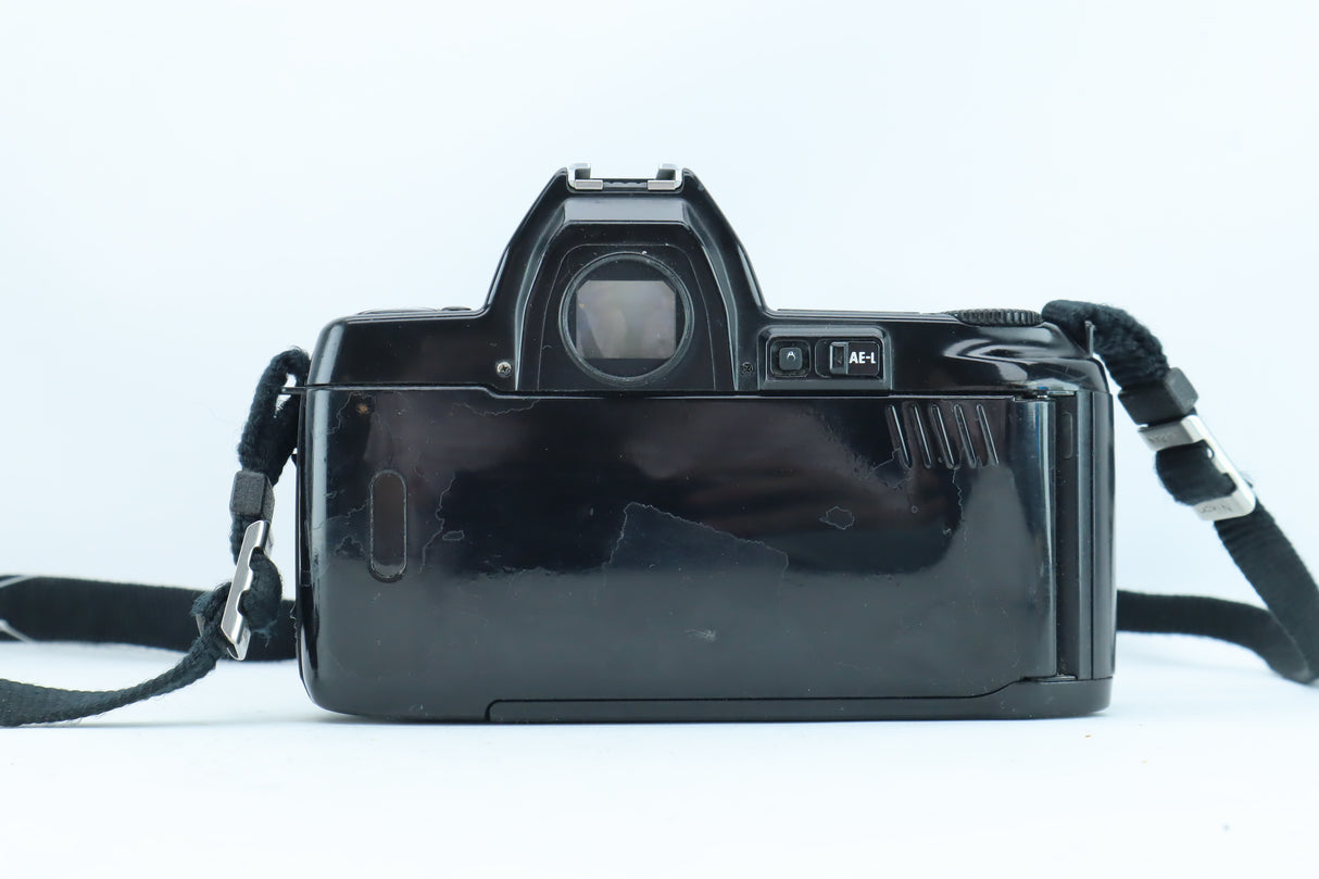 Nikon F-801 35mm SLR Kit with Sigma 28-70mm f/3.5-4.5