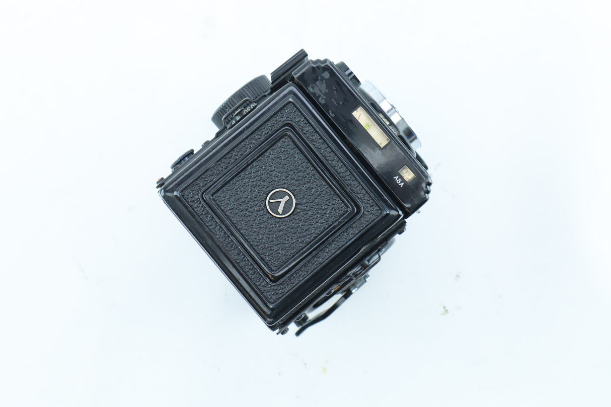 Yashica Mat 124 Medium Format TLR
