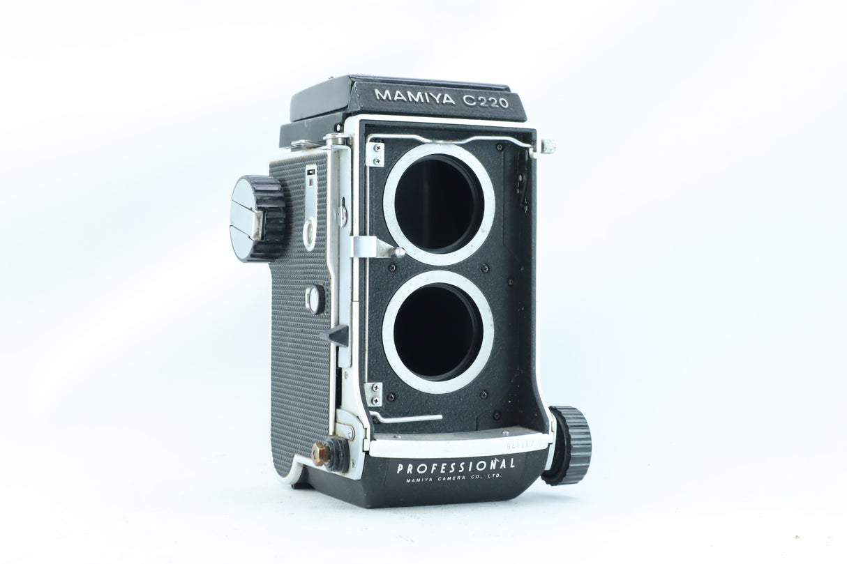 Mamiya C220 Medium Format TLR