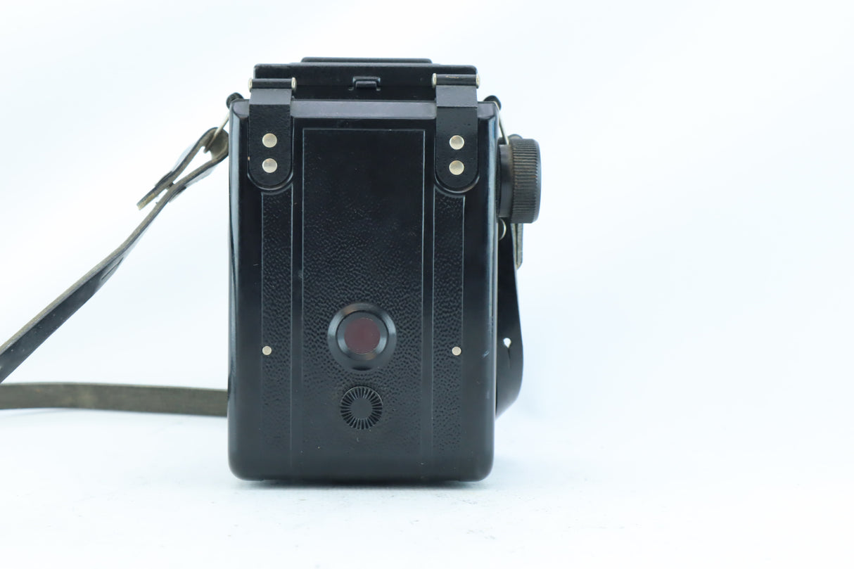 Lubitel 2 Medium Format TLR with T-22 75mm f/4.5