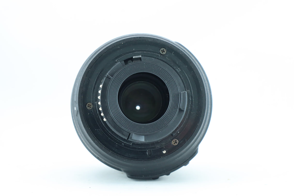 Nikon AF-S DX Nikkor 18-55mm f/3.5-5.6G VR